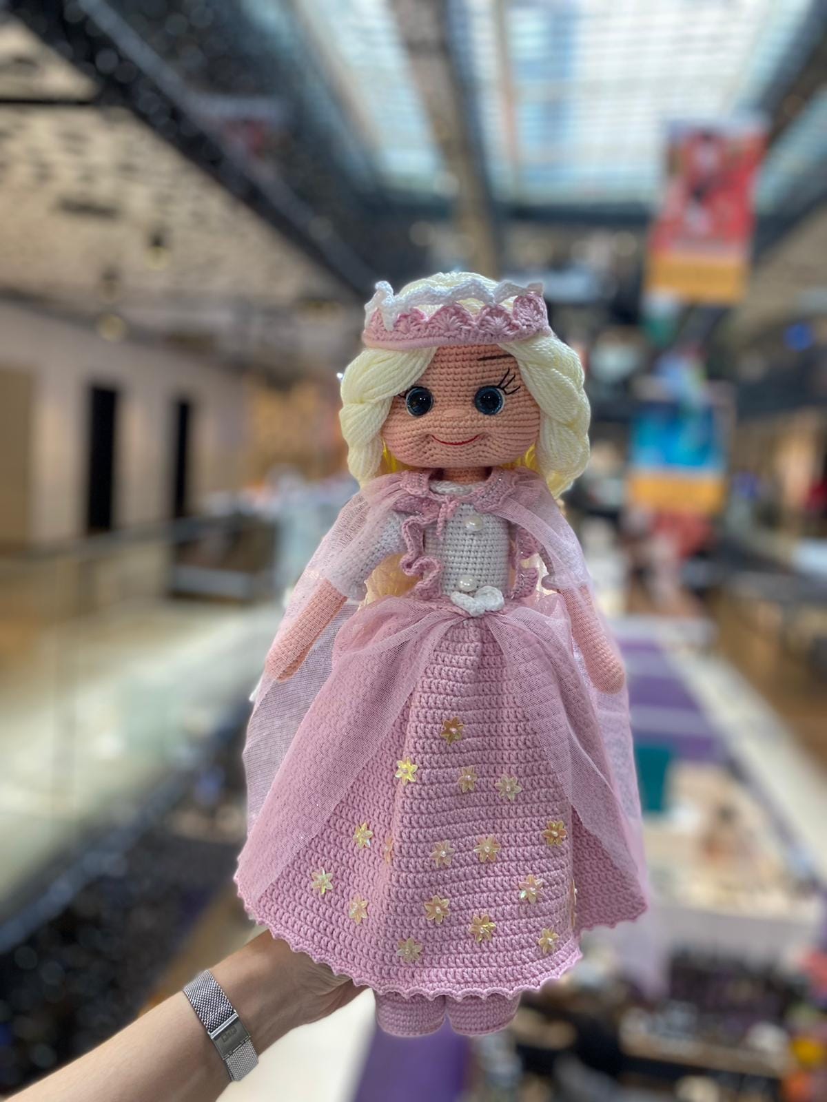 Lutka princeza, idealna za djevojcice koje vole eleganciju.